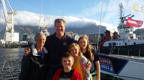 Ex Mac Tubist Jeff Allen and his kids. Beth, his wife taking picture.