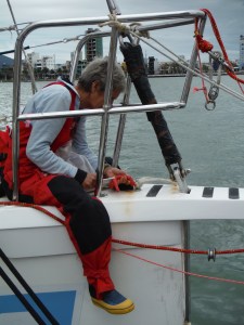 Last minute make an 18 cm doughnut for Yankee tack lines.